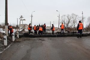 Лазавицкий переезд временно закрыт (ФОТО)