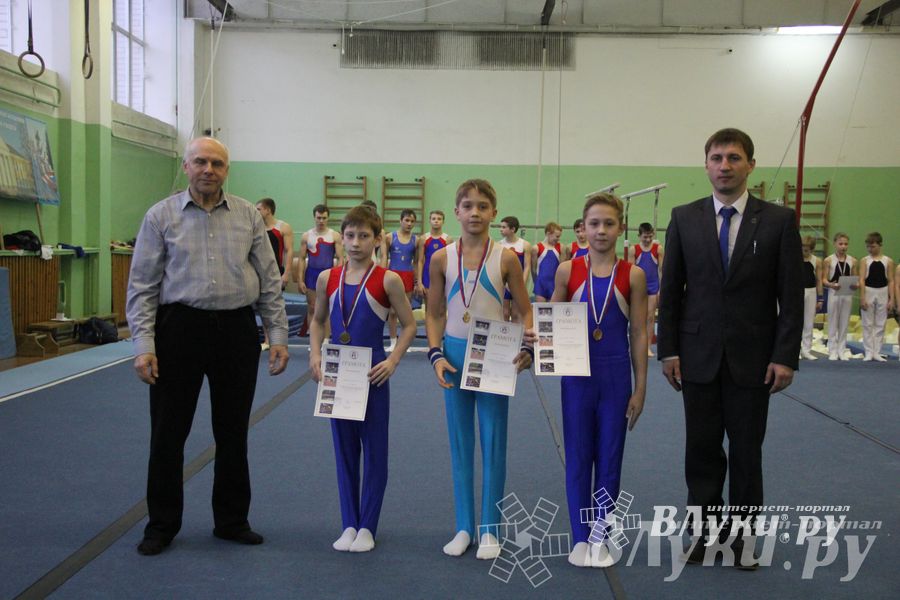 В Великих Луках прошло Первенство Области по спортивной гимнастики (фото)