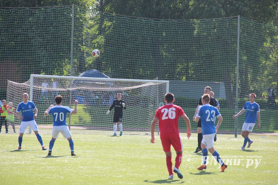 Великолучане проиграли последний домашний матч дебютного сезона (ФОТО)