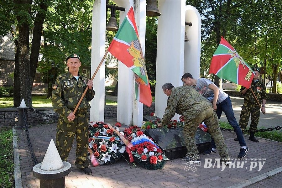 Ветераны-пограничники почтили память воинов-интернационалистов (ФОТО)