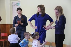 Малыши сада №1 поздравили мам и бабушек с 8 марта