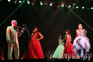 В Великих Луках состоялся сольный концерт певицы Цветаны