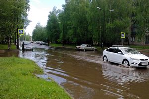 Проспект Гагарина «поплыл» (ФОТО)