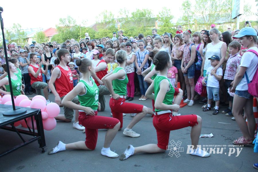 В Великих Луках прошел «День защиты детей» (ФОТО)