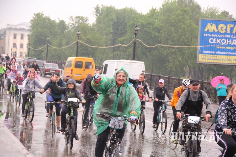 Зигзаг здоровья выполнили великолукские велосипедисты (ФОТО)