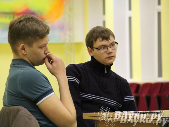 Третий тур игр «Что? Где? Когда?» состоялся вчера в ДК ЛК (фото)