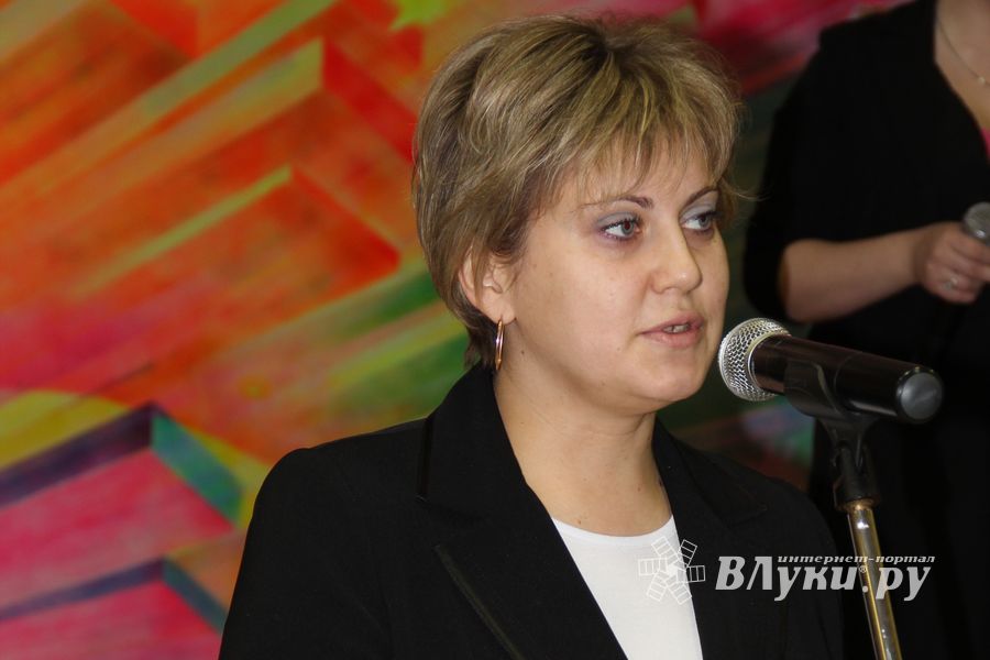 Открытие  3-й Великолукской универсальной выставки