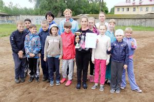 Ребята из пришкольных лагерей соревновались в «Весёлых стартах» (ФОТО)