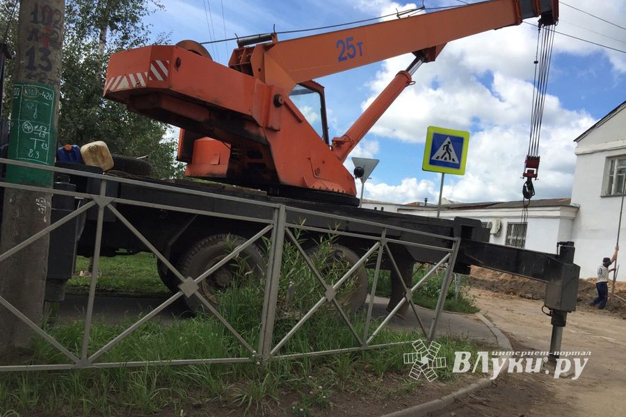 В Великих Луках капитально отремонтируют дорогу по ул. Некрасова, ул. Печорская, ул. 3-ей Ударной Армии (ФОТО)