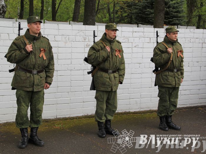 В Великих Луках почтили память погибших в Великой Отечественной войне