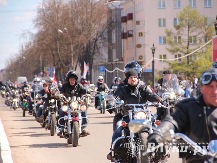 В Великих Луках открыли мотосезон - 2017 (ФОТО)