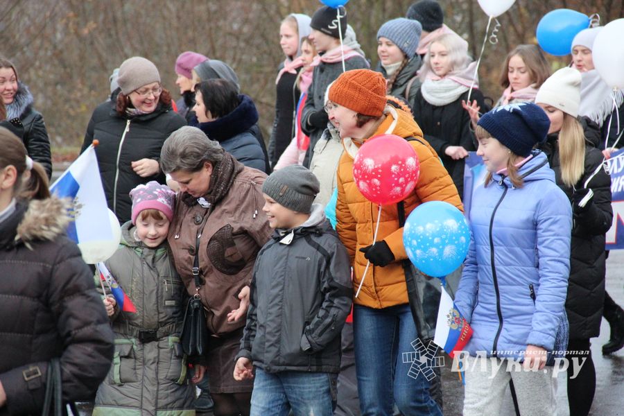 В Великих Луках отметили День народного единства (ФОТО)