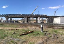 В Великих Луках завершается армирование плиты перекрытия путепровода (ФОТО)