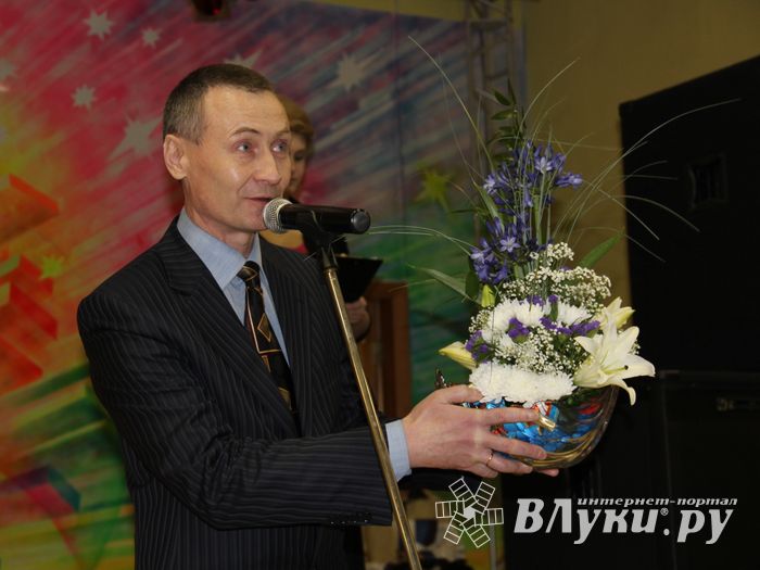 Открытие  3-й Великолукской универсальной выставки