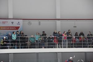 Две великолукские команды хоккеистов одержали победы в домашних матчах (ФОТО)