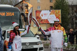 Эстафета Олимпийского огня в Изборске и Пскове