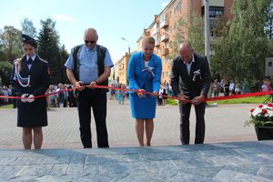 В Великих Луках торжественно открыли Памятный знак (ФОТО)