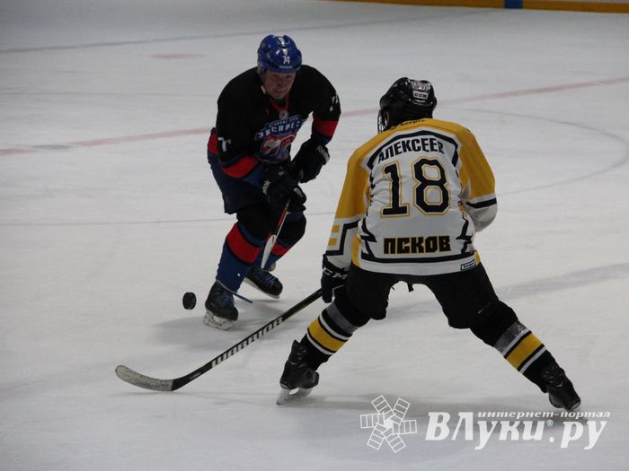 Великолукский «Экспресс» одержал победу в игре с псковскими «Медведями» (ФОТО)