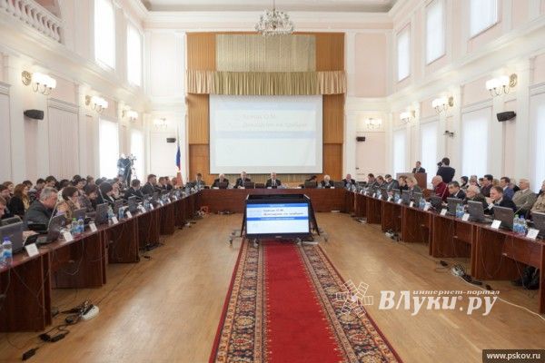 Областные депутаты согласовали кандидатуру Сергея Белова на должность прокурора Псковской области (фото)