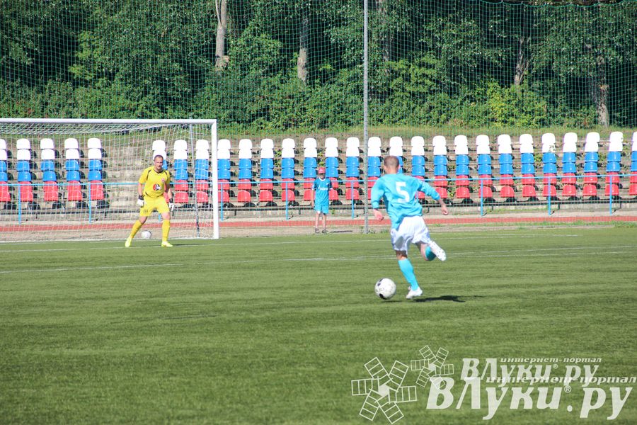 В Великих Луках состоялся матч «Луки-Энергия» — «Звезда» (Санкт-Петербург)