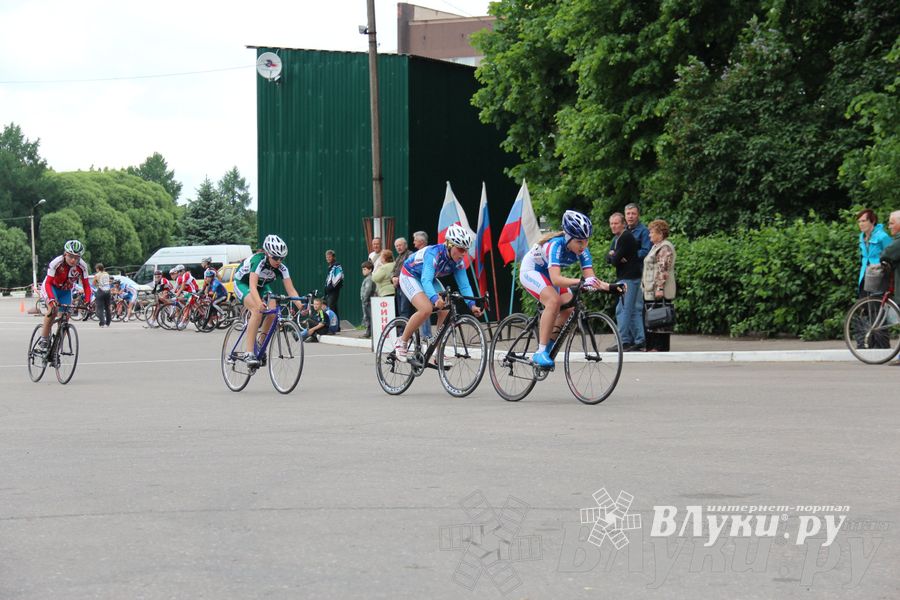 Гонка-критериум по велосипедному спорту