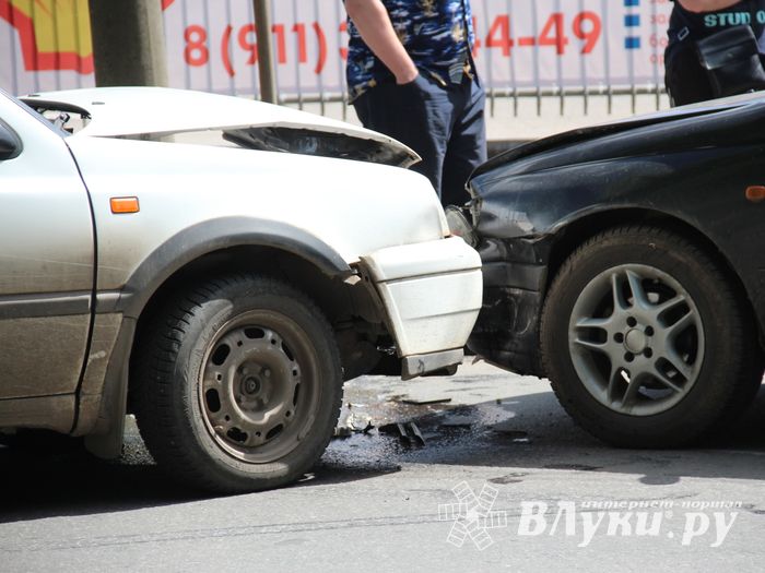 ДТП на Гагарина — частично перекрыты обе полосы (ФОТО)