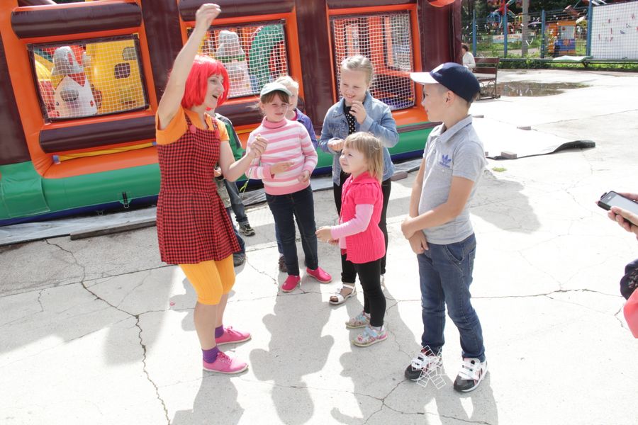 «Парад детских колясок» в День семьи, любви и верности (ФОТО)