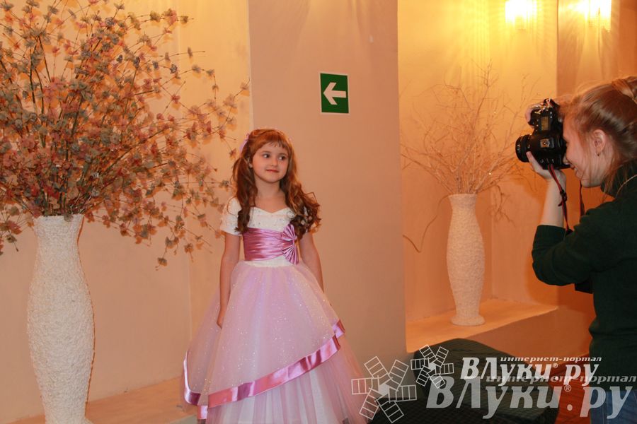 Фотосессия финалисток конкурса «Маленькая красавица Великие Луки 2014»
