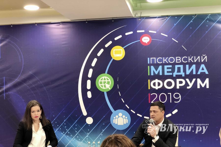 Михаил Ведерников встречается с редакторами СМИ (ФОТО)