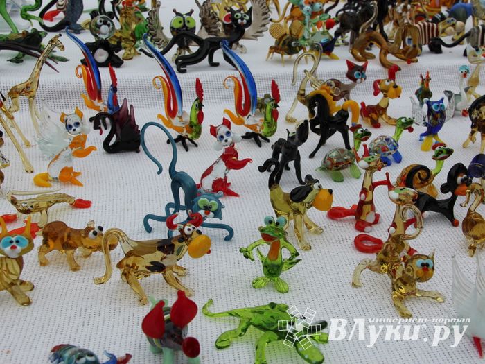 В Великих Луках проходит Весенняя ярмарка