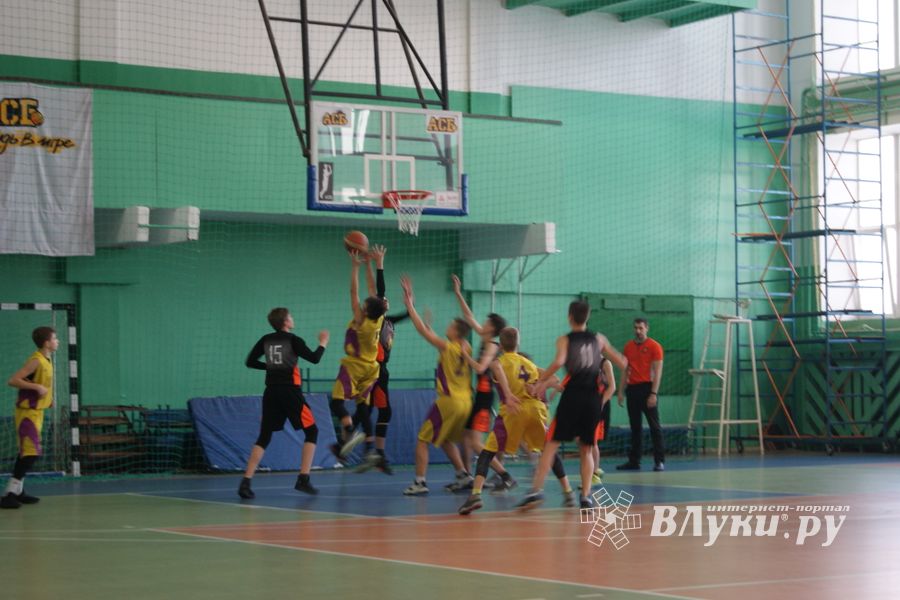 Великолучане завоевали бронзу на Международном турнире по баскетболу (ФОТО)