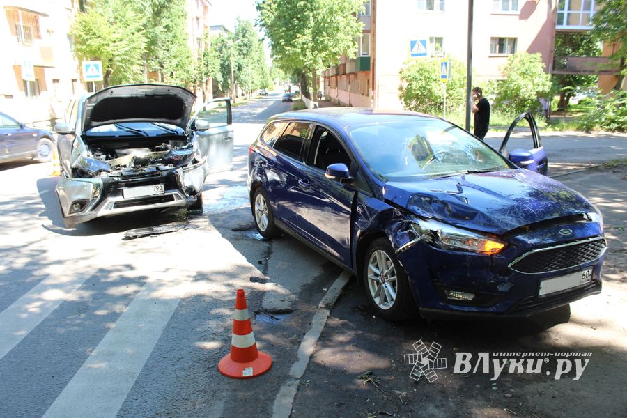 В Великих Луках в ДТП пострадала женщина (ФОТО)