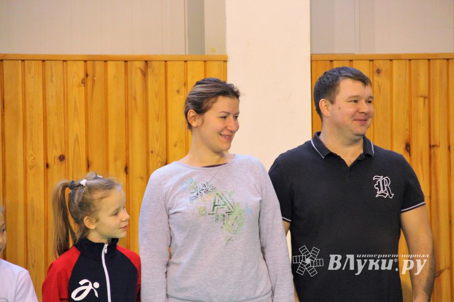 Великолучане одержали победу в зональном этапе «Папа, мама, я – спортивная семья» (ФОТО)