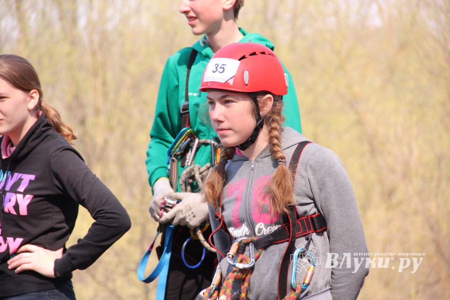 В Великих Луках прошло Первенство по спортивному туризму (ФОТО)