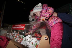 Великие Луки к встрече Нового года готовы (ФОТО)