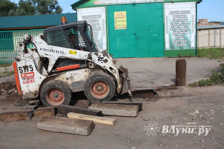 Улицу Дьяконова расширяют (ФОТО)