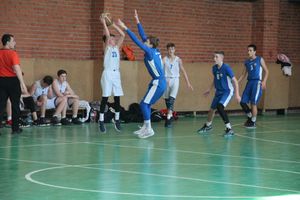 Великолучане завоевали золото финальных соревнований по баскетюолу 11-й областной Спартакиады (ФОТО)