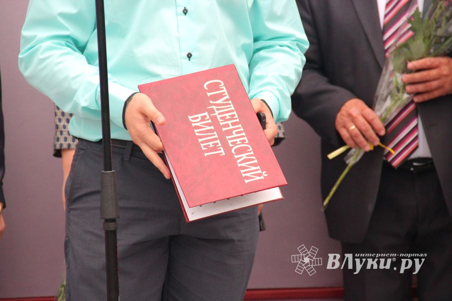 ВГСХА встретила первокурсников пирогами (ФОТО)