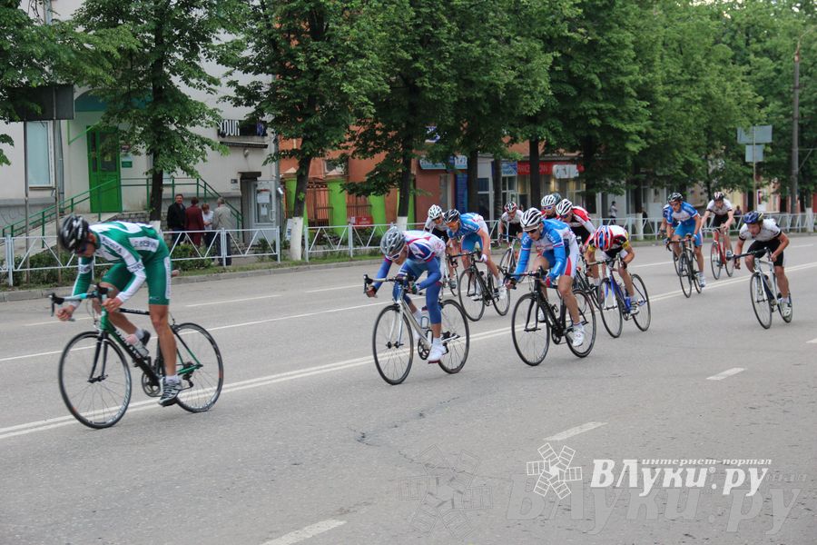 Гонка-критериум по велосипедному спорту