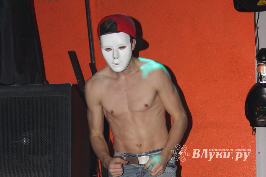 В Великих Луках прошел кастинг на Дом-2 (фото 18+)