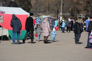 В Великих Луках празднуют День воссоединения Крыма с Россией (ФОТО)