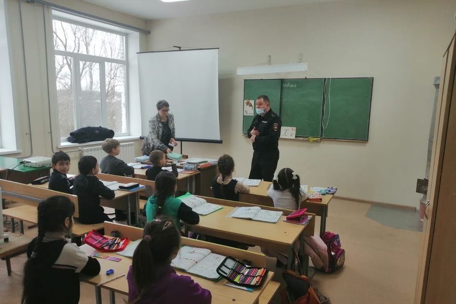 Школьникам Куньинского района помогли «засветиться» (ФОТО)