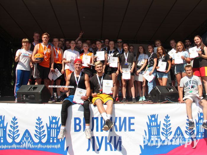 В Великих Луках прошёл Олимпийский День (ФОТО)