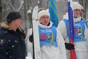 Десантники, участники сверхдальнего лыжного похода, прибыли в Великие Луки (ФОТО)