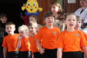 В Великих Луках стартовали спортивные соревнования среди дошколят «Юные олимпионики»