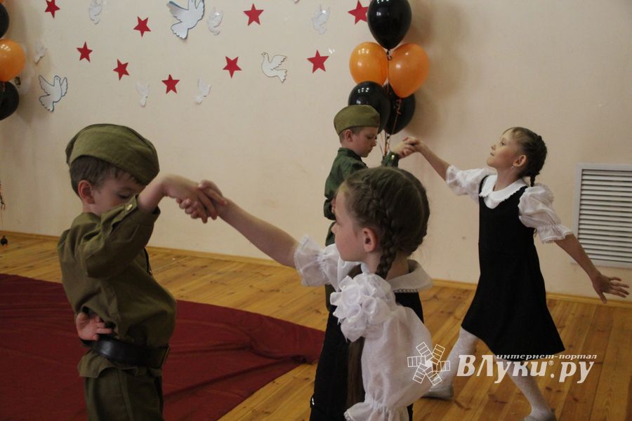 «Был и есть у России вечной прочности вечный запас!» (ФОТО)