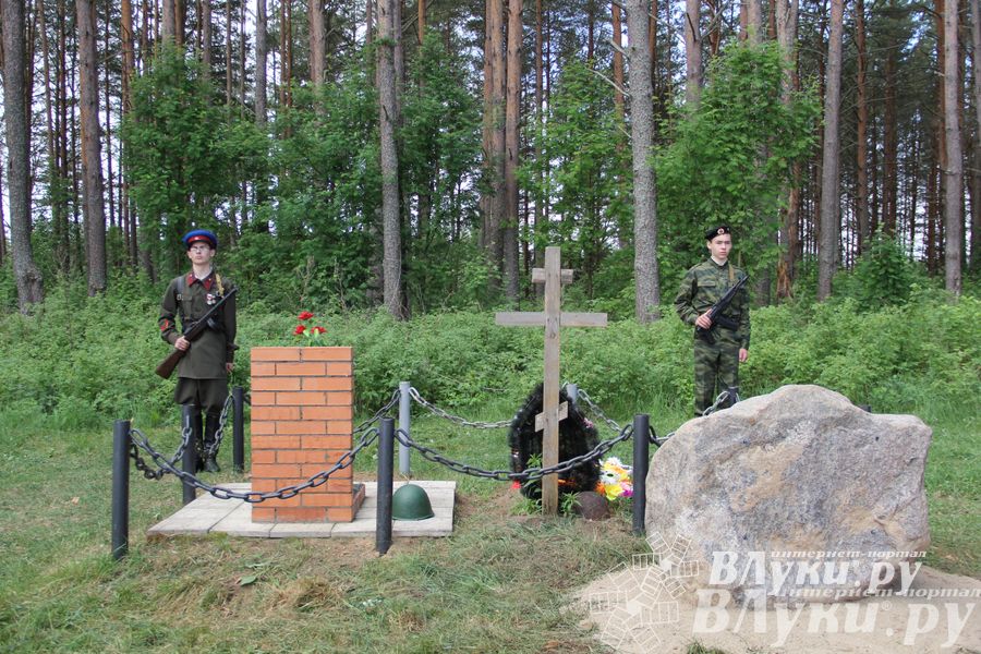 Торжественная церемония закладки Камня Памяти у деревни Каськово