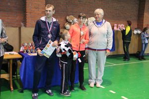 В Великих Луках прошли областные соревнования «Папа, мама, я - спортивная семья» (ФОТО)