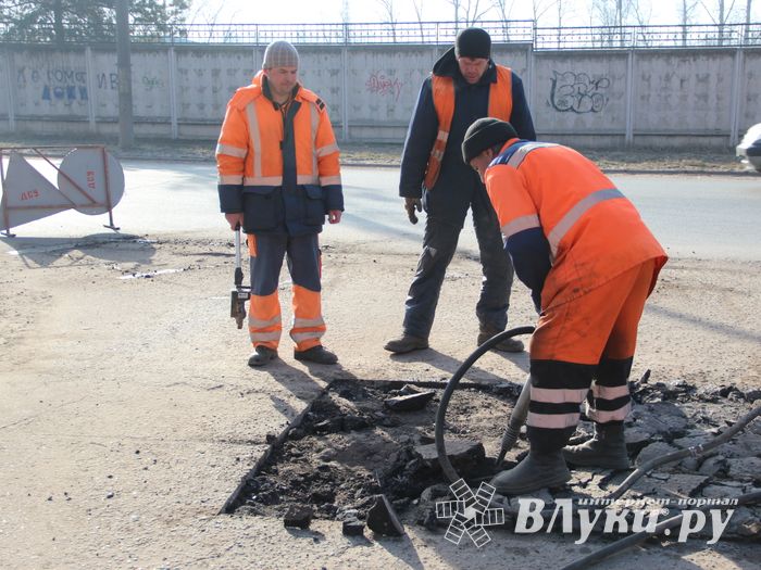 Ямочный ремонт на ул. Нелидовской (ФОТО)