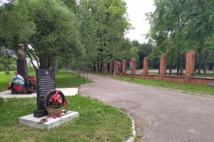 В аллее памяти 6-й роты появились именные таблички (ФОТО)